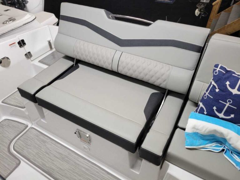 2026 Monterey Elite 25 Stern Drive US-RGFEE104J526 [photo 23]